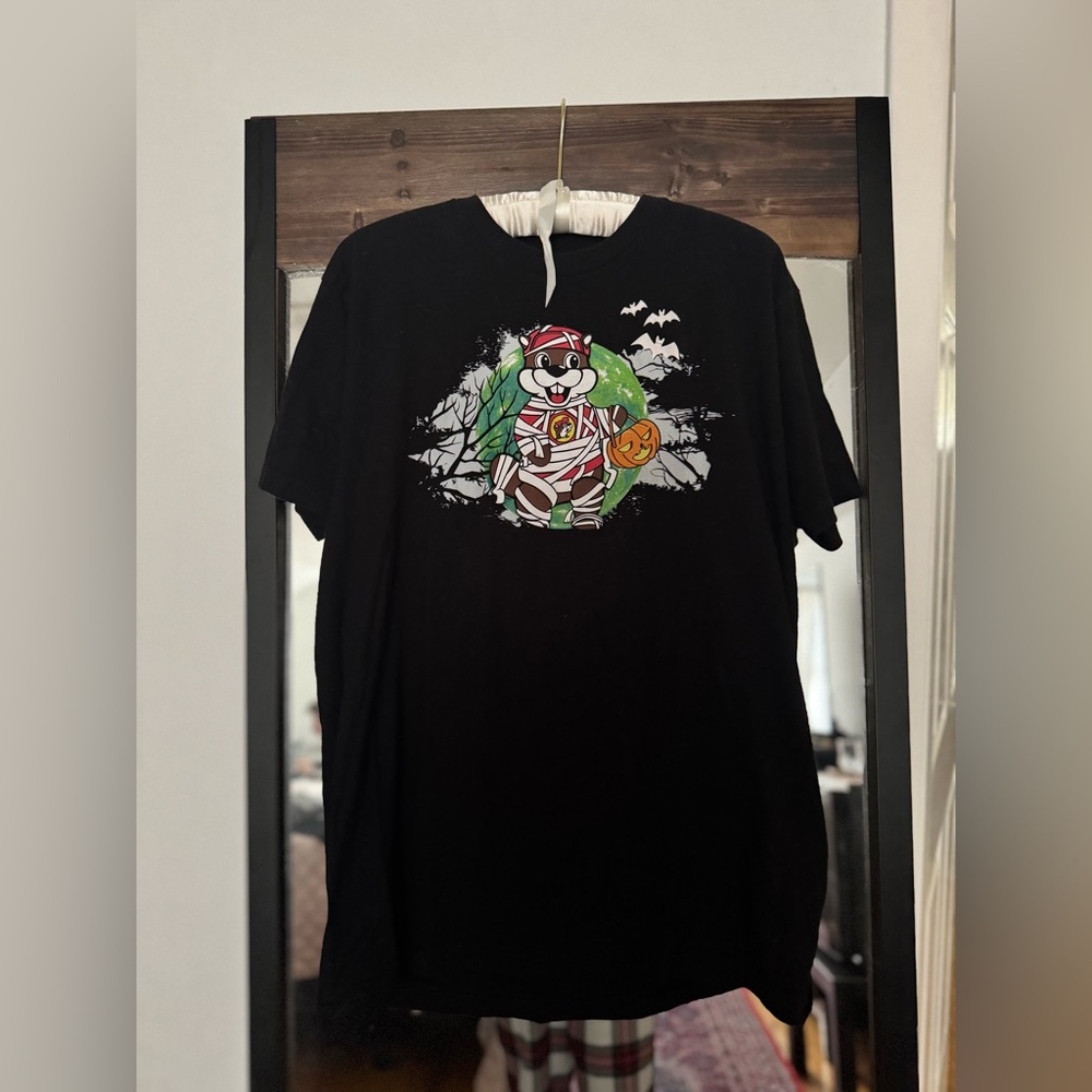 Buc-ee’s Black Boo Crew Halloween Tshirt, Large